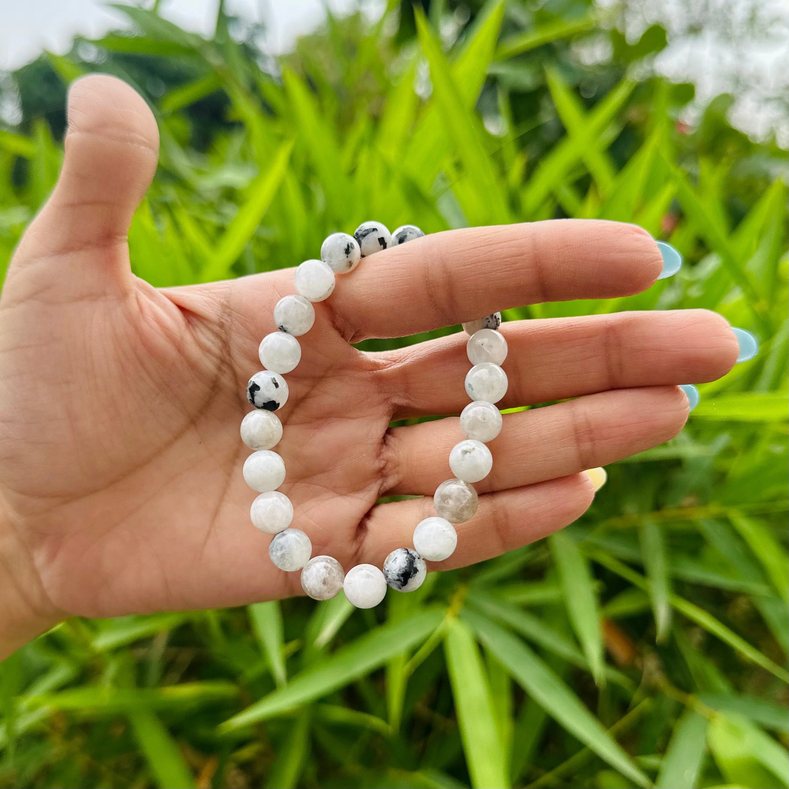 Natural Moonstone Bracelet for Emotional Balance, Intuition & Inner Peace - Image 2